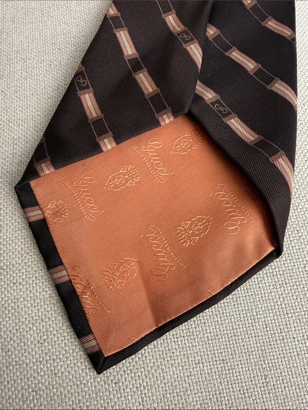 Vintage Gucci - 100% Silk classic Brown Men’s Tie - Brown